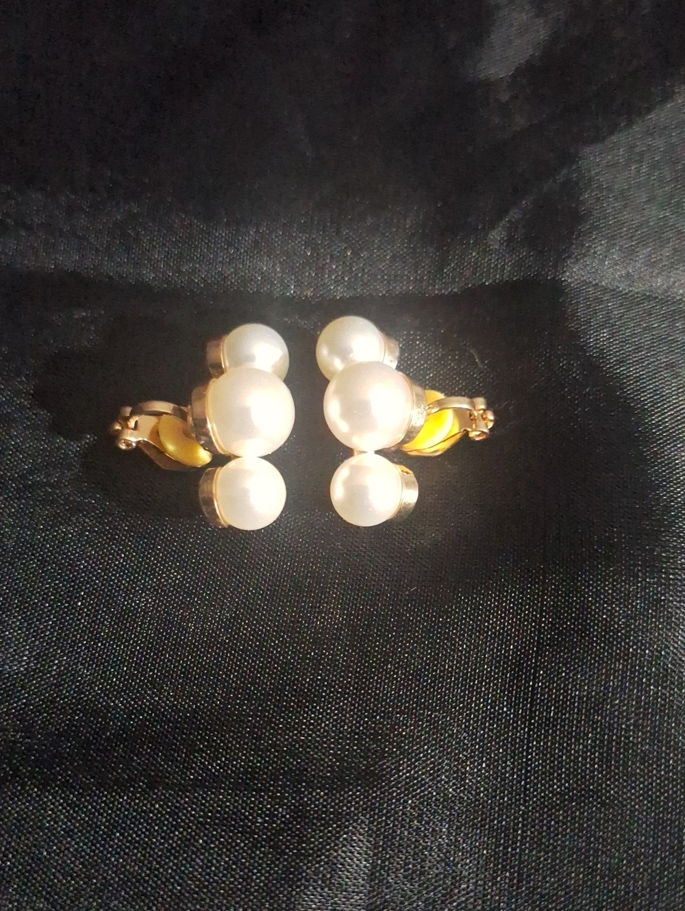 Gold-Tone Pearl Cluster Clip-On Earrings - White Pearls